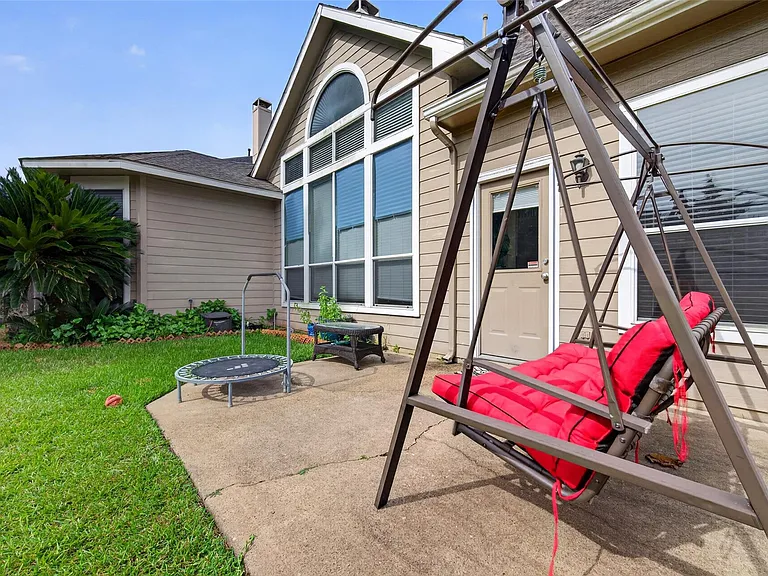 214 Kentwood Ridge Ct — Photo 37