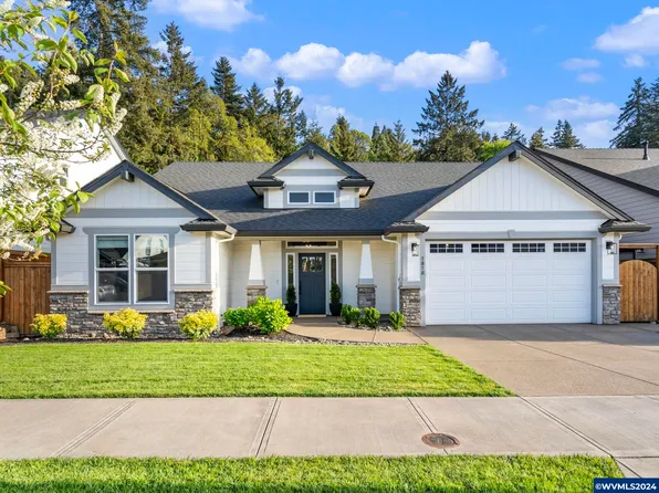 1818 York Butte Ave SE, Salem, OR 97306