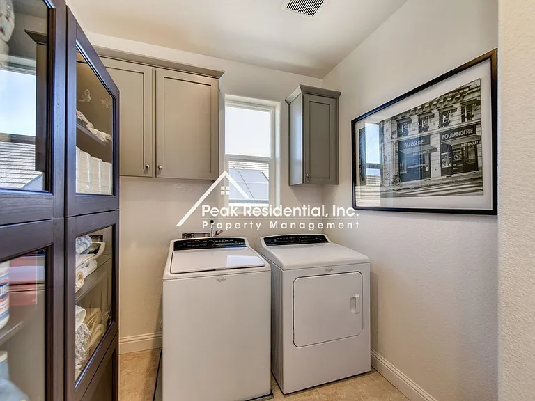 12753 Glass Beach Dr — Photo 43