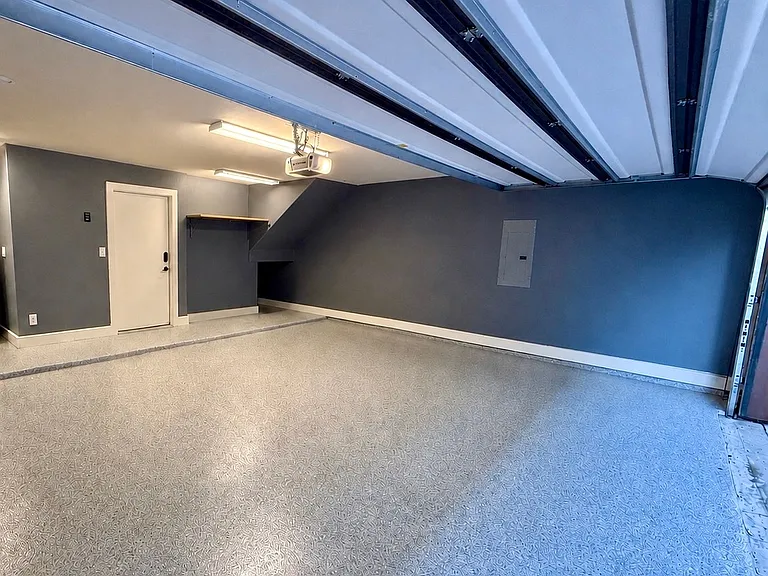 5875 Ross Ave #4 — Photo 11
