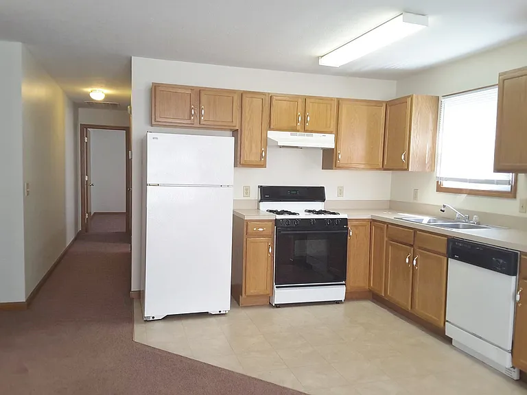 216 Stonewall Ct — Photo 14