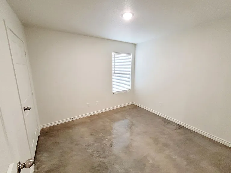 2318 Zanoletti Dr #A — Photo 11