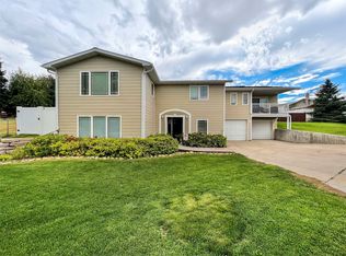 1742 Park Garden Rd, Great Falls, MT 59404