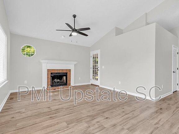 5th image of 244 Oak Valley Dr