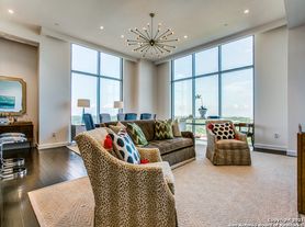 4242 Broadway St, San Antonio, TX