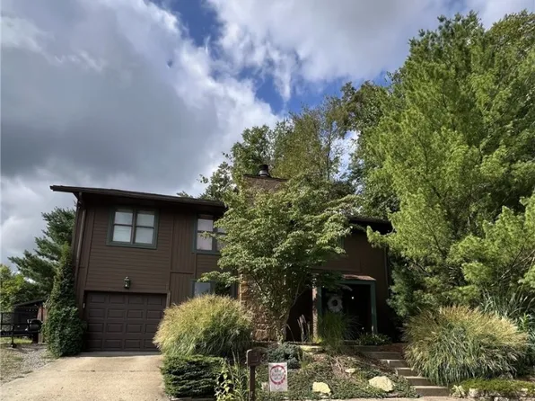 320 Henrietta St, Weirton, WV 26062