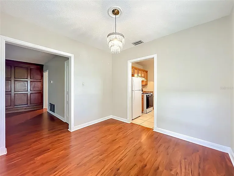 21 N Mills Ave — Photo 11