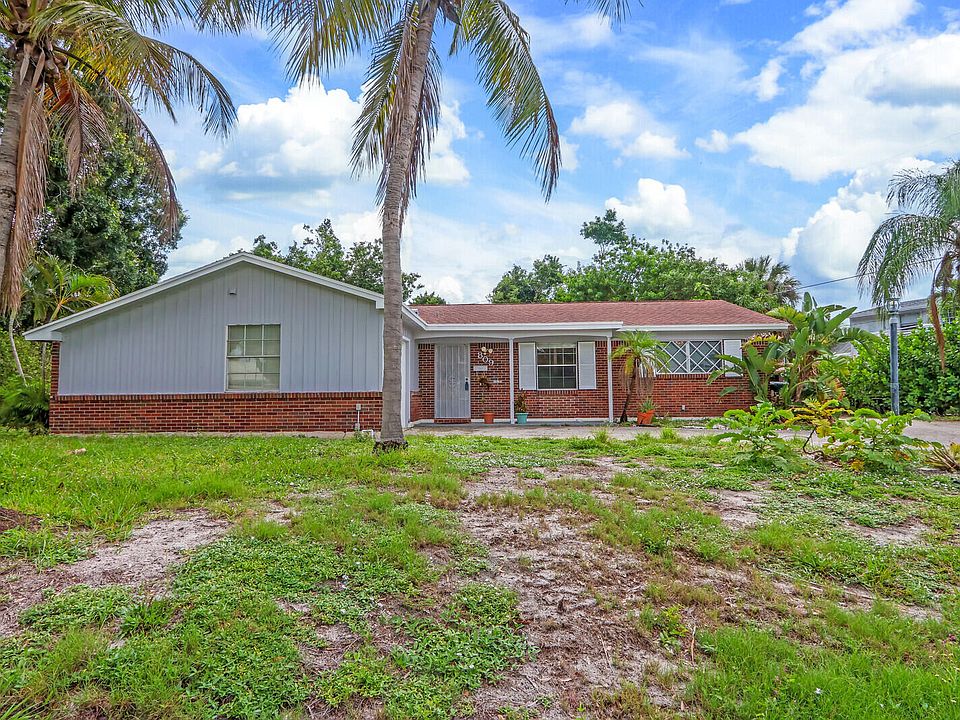 1st image of 809 Poplar Drive