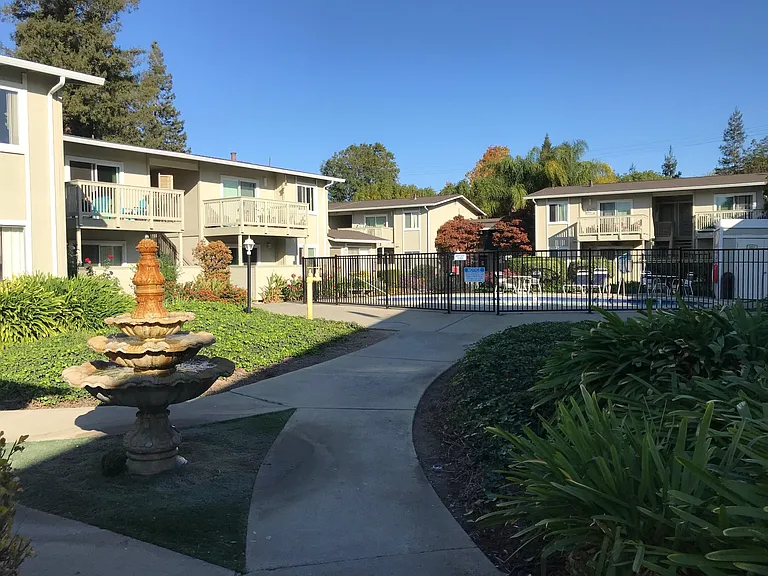 Union Manor — Photo 25