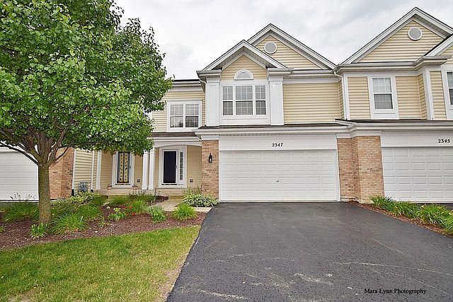 1st image of 2347 Foxmoor Ln