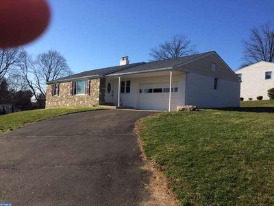 42 Fairhill Dr, Holland, PA, 18966