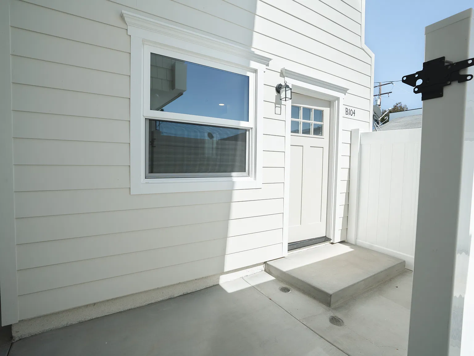 2 bed, 800 sqft, $4,000 — Photo 2
