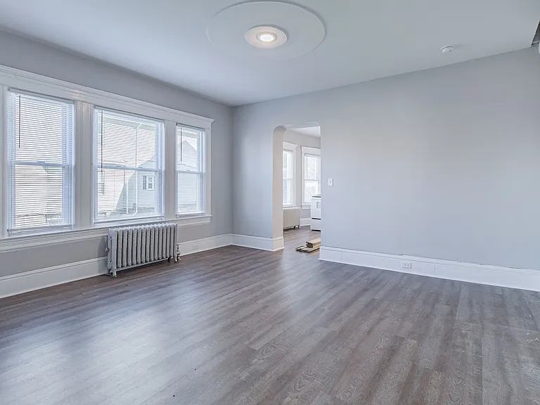 802 Quincy Ave — Photo 32