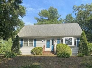 19 Old Glen Charlie Rd, Wareham, MA 02571