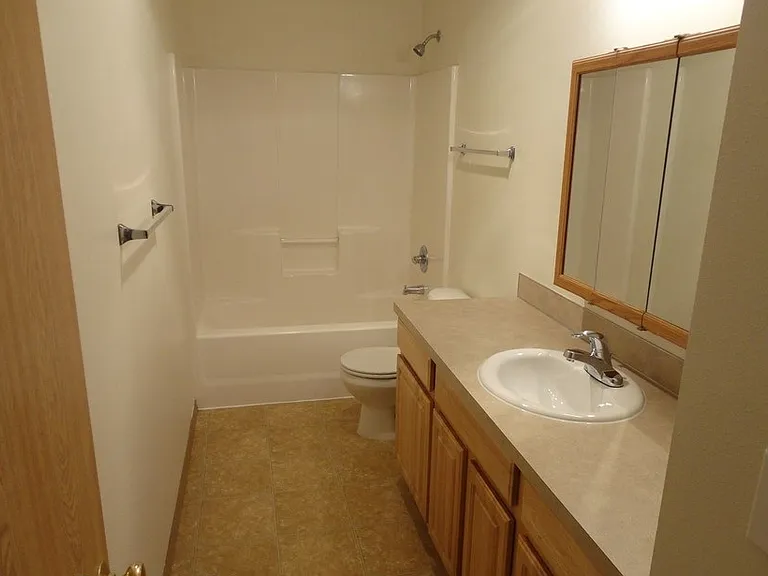524 32nd St #205 — Photo 22