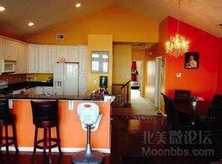 54 Lyon Ct, Jersey City, NJ 07305