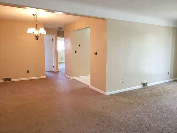 4th image of 401 N Eton St APT 102