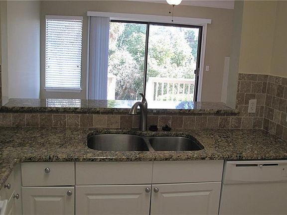 3rd image of 28 Hartford Pl