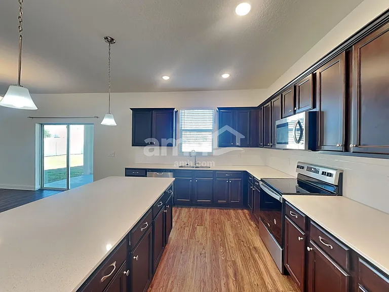 1079 Summer Stone Loop — Photo 3