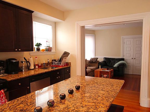 2nd image of 21 Montcalm Ave #29