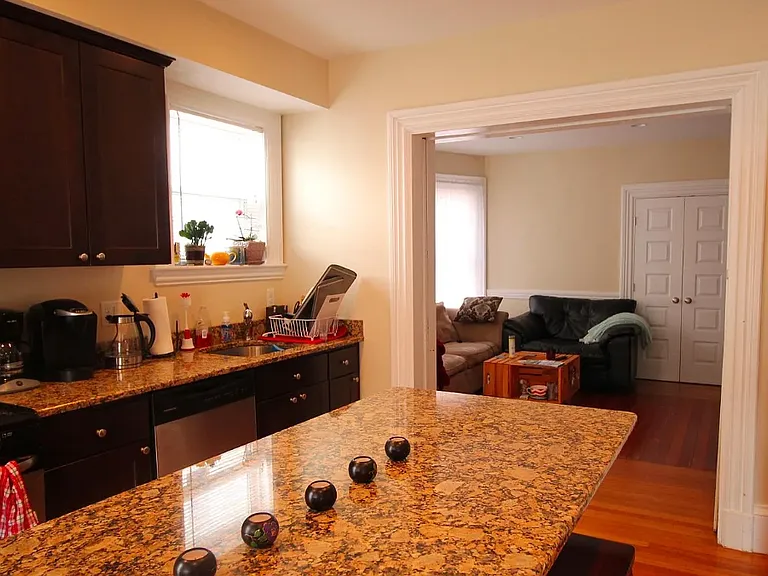 21 Montcalm Ave #29 — Photo 2