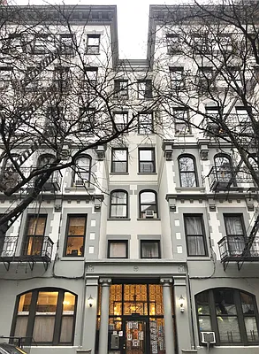 Sold by Corcoran | media 21