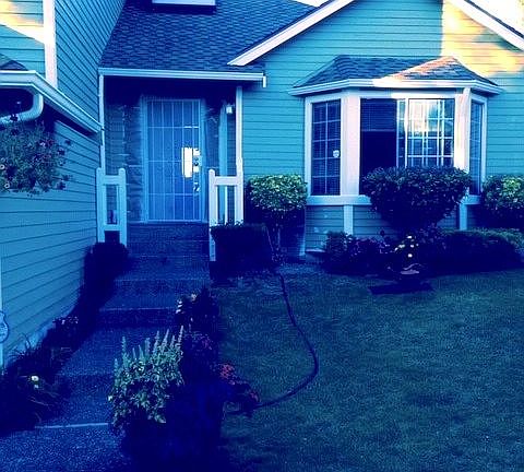 FRONT OF HOUSE ENTRY