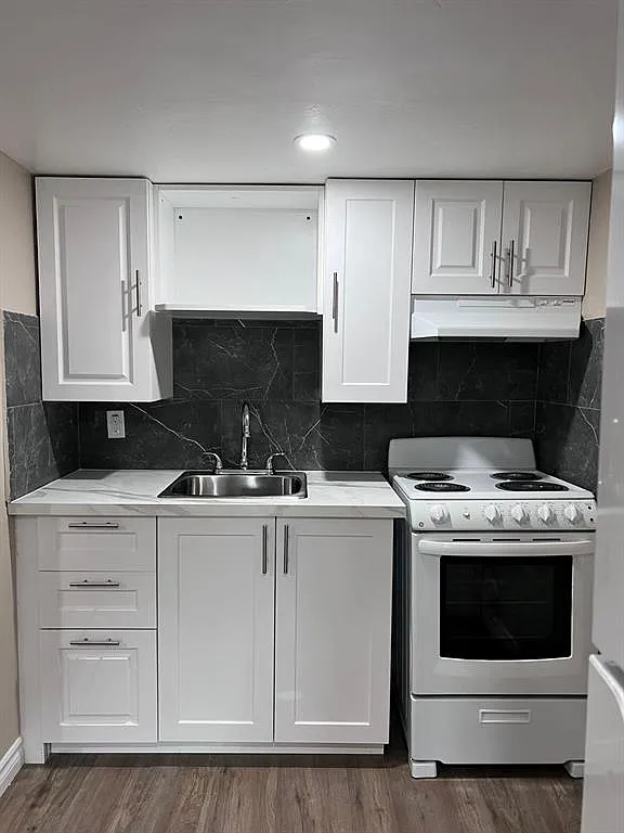 1 bed, $1,000 — Photo 1