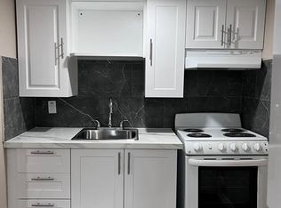 249 Elgin St, Sarnia, ON N7T 5B3