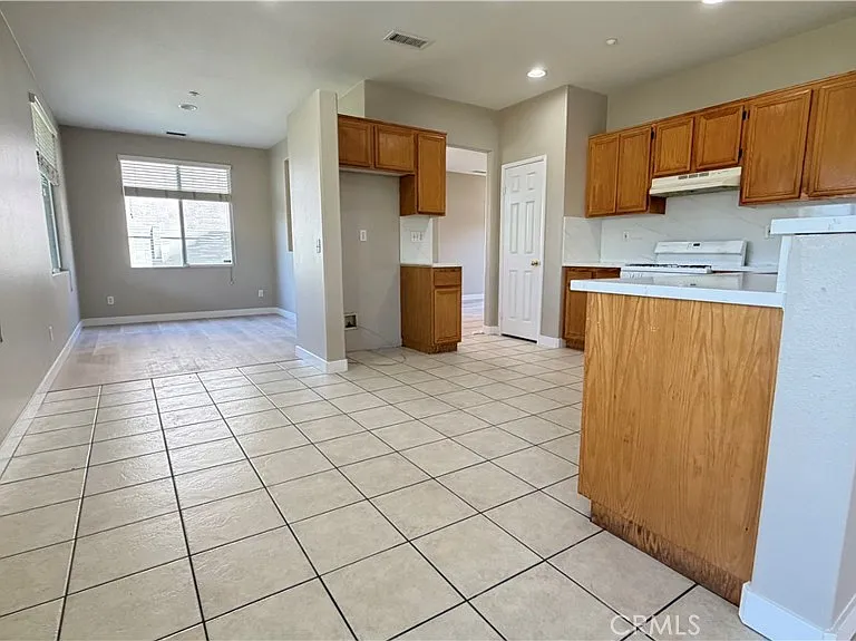 7941 La Crosse Way — Photo 9