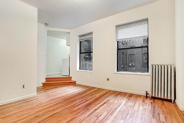 1st image of 851 W End Ave APT 6R