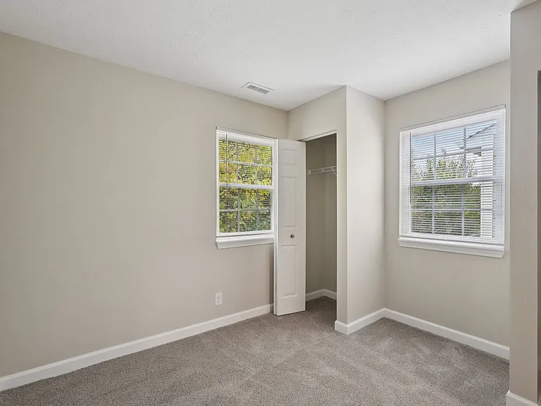 Pier 39 Apartments & Townhomes — Photo 75