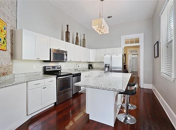 4th image of 1225 Cambronne St