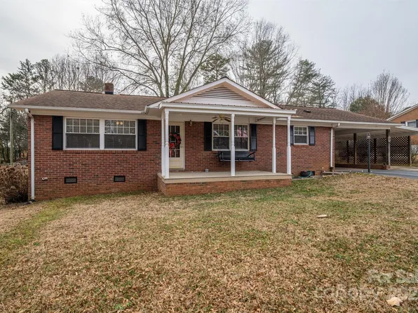 2264 Country Club Rd, Lincolnton, NC 28092