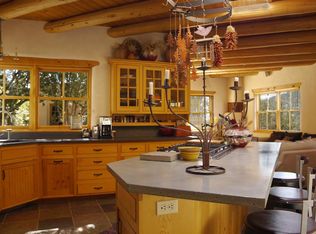 811 Paseo De Don Carlos, Santa Fe, NM 87501