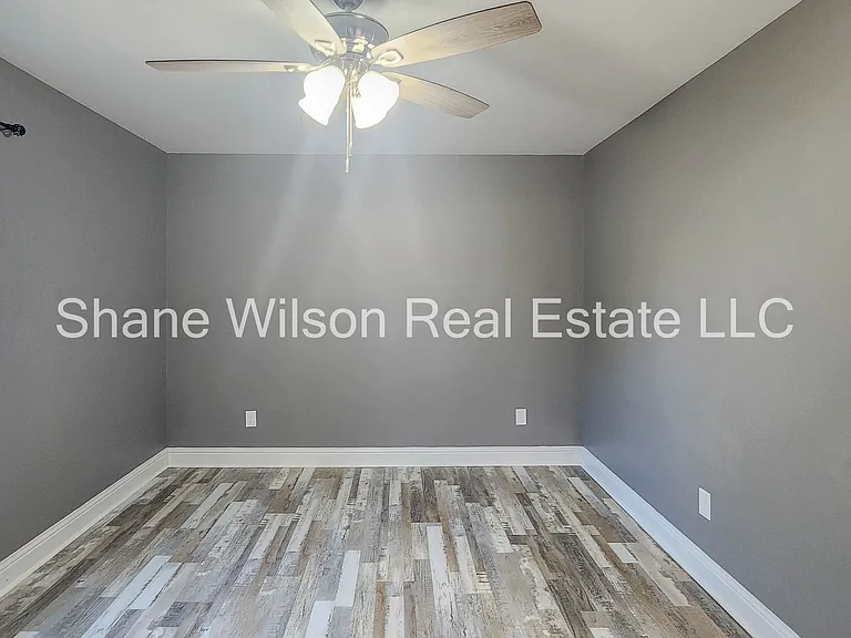 1412 Stevenson Dr — Photo 16