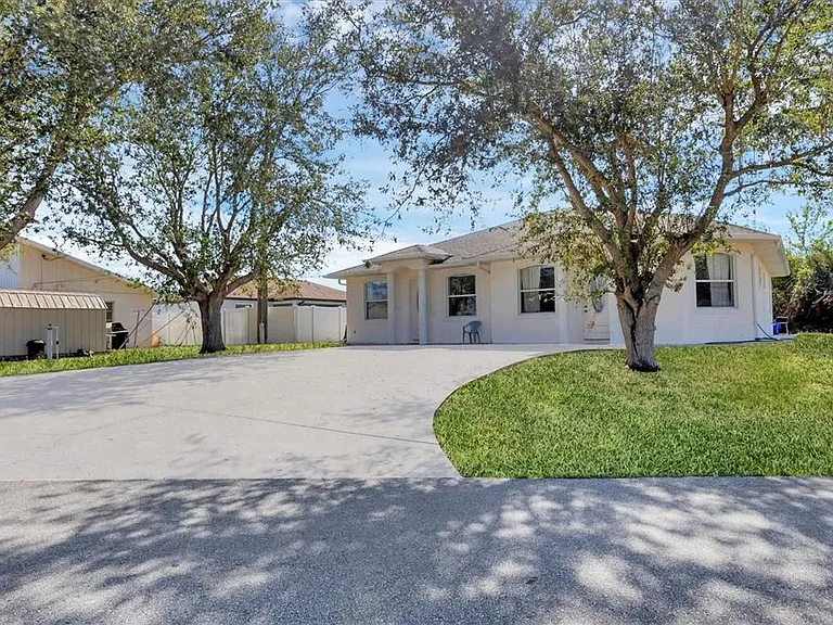 12113 Capilla Ln — Photo 6