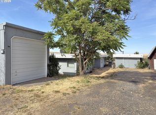 40 NE Mount Hebron Dr, Pendleton, OR 97801