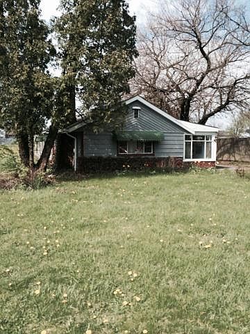 2nd image of 2520 Stegner Rd