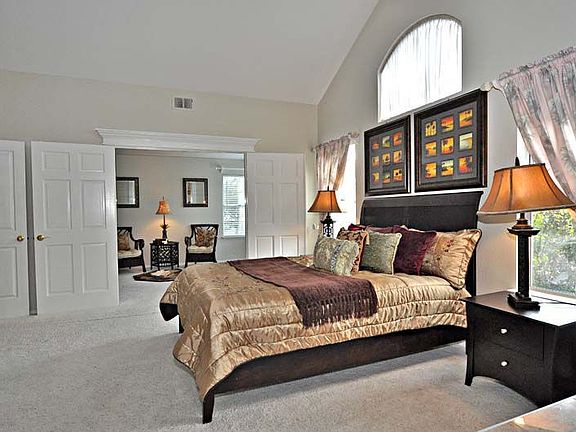 5th image of 1462 Carmine Way