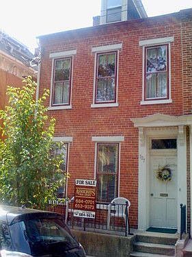 2nd image of 707 Locust St