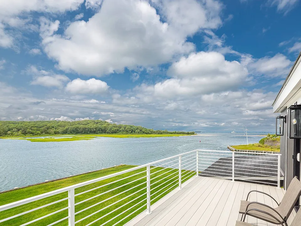 308 Towd Point Rd