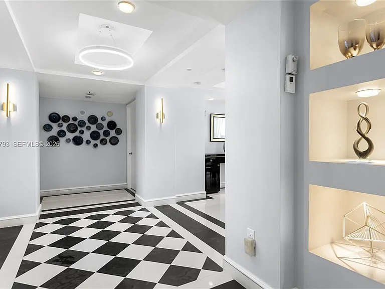 19111 Collins Ave #806 — Photo 3