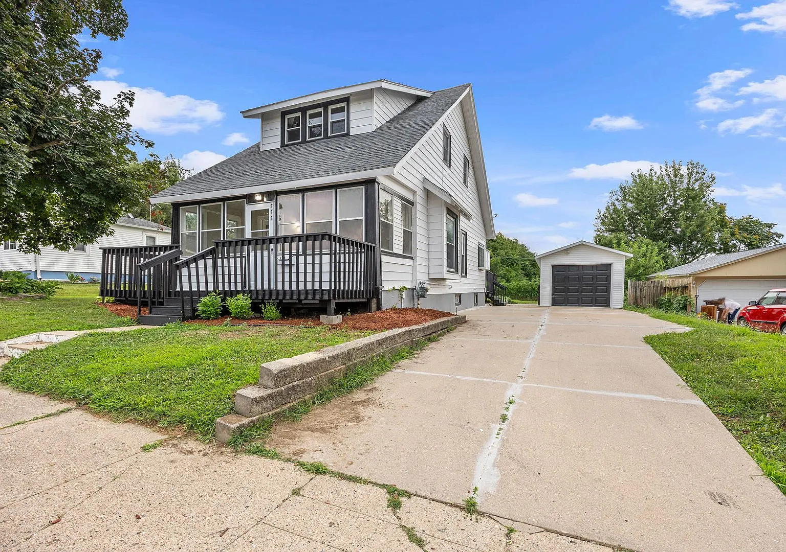 Remodeled 3-bedroom, 1-bath home in Marshalltown, IA — Photo 2