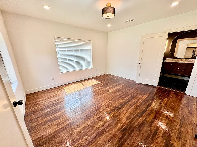 1020 E Terrell Ave — Photo 40