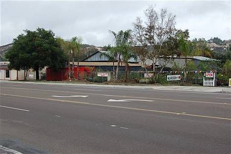 2nd image of 27455 Valley Center Rd