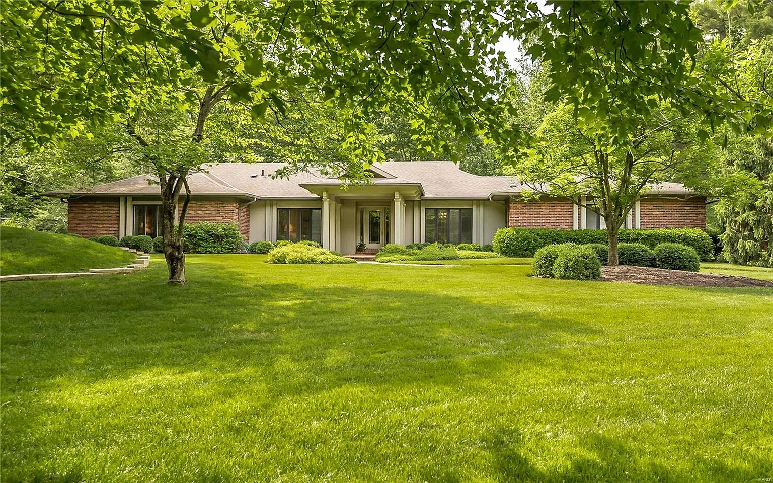 1845 Nettlecreek Dr photo 1