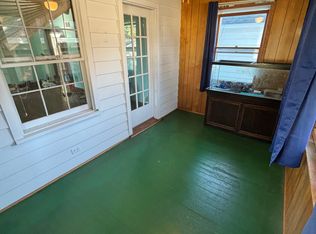 625 1/2 W Edgewater St, Portage, WI 53901