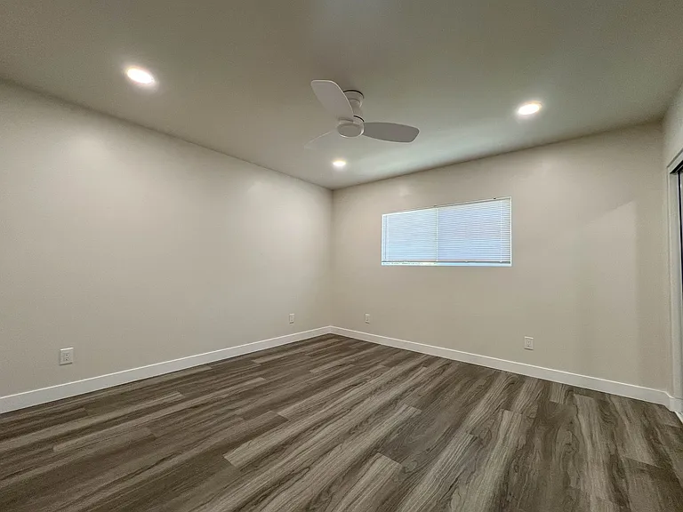 6535 Pickering Ave — Photo 19
