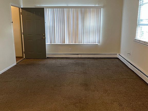 4th image of 4 Alicia Ct Floor 2